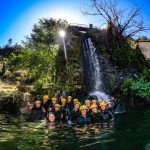 Caminhada aquática no rio Ceira, em Góis, Coimbra, uma experiência de soft canyoning perfeita para trilha aquática e aventura na natureza.